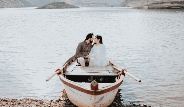 纳音禄命法揭秘：如何通过八字看透婚姻吉凶