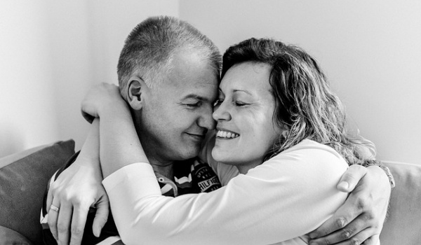 日本“友情婚”：无性之爱，能否成为婚姻新